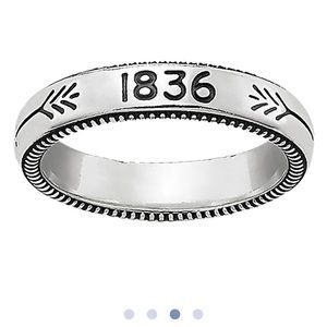 Retired James Avery ring